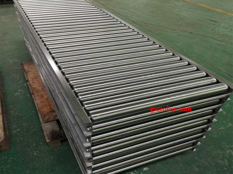 Straight roller conveyor